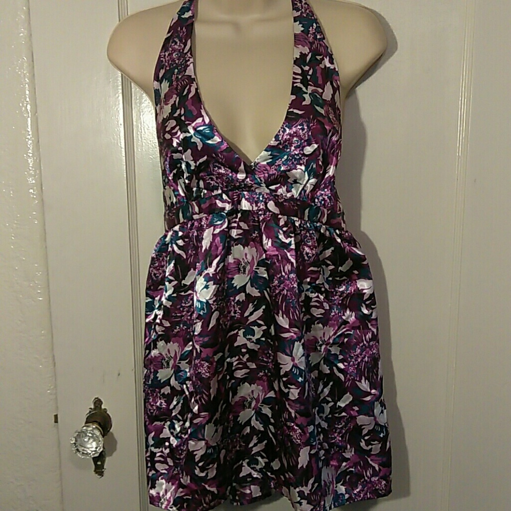 Wet Seal satin finish Halter top M